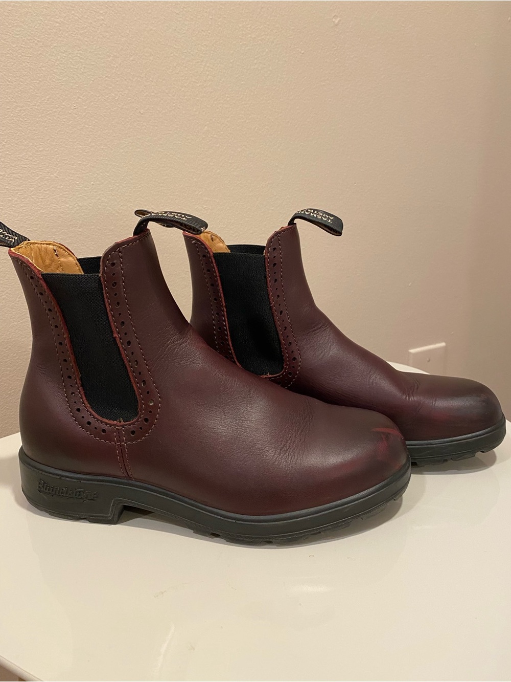 Blundstone Women’s Originals #1352 Size 7 in Shiraz